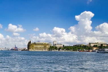Istanbul boğaz tarihi Haydarpaşa tren istasyonu ve feribot.