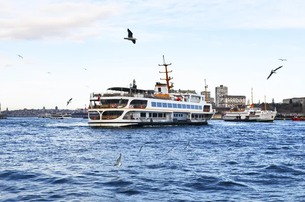 Istanbul Bosphorus, Istanbul landscape under a cloudy sky — Stock Photo, Image