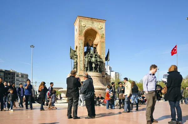 Istanbul Taksim, το μνημείο Δημοκρατίας — Φωτογραφία Αρχείου