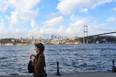 Istanbul'dan Boğaz'ın Avrupa yakasında görünümünü.