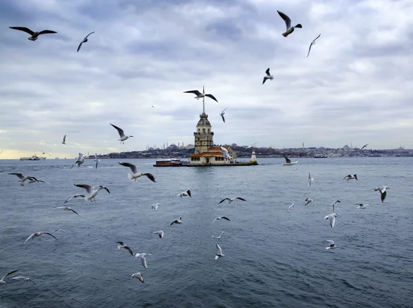 İstanbul 'da Bakireler Kulesi — Stok fotoğraf