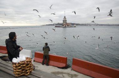 Maidens Tower Istanbul, simit satıcısı '