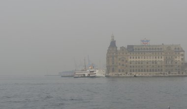 Istanbul boğaz zorluklar feribot yolculuğu siste