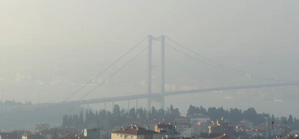 Istanbul throat difficulties ferry ride in the fog — Stock Photo, Image