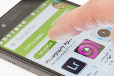 Google oyun mağaza Android smartphone cep telefonu ile tarama