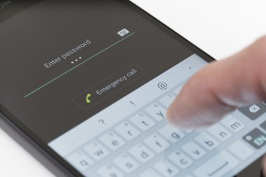 Android telefon şifrenizi girerek
