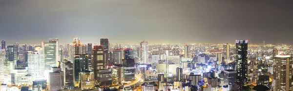 在日本大阪举行的天际线的全景视图 — 图库照片