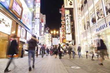 Turistler Dotonbori Osaka, Japonya