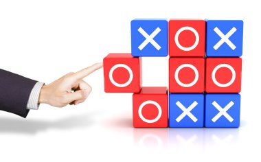 Tic tac toe oyunu kazanmak için bir daire iterek el