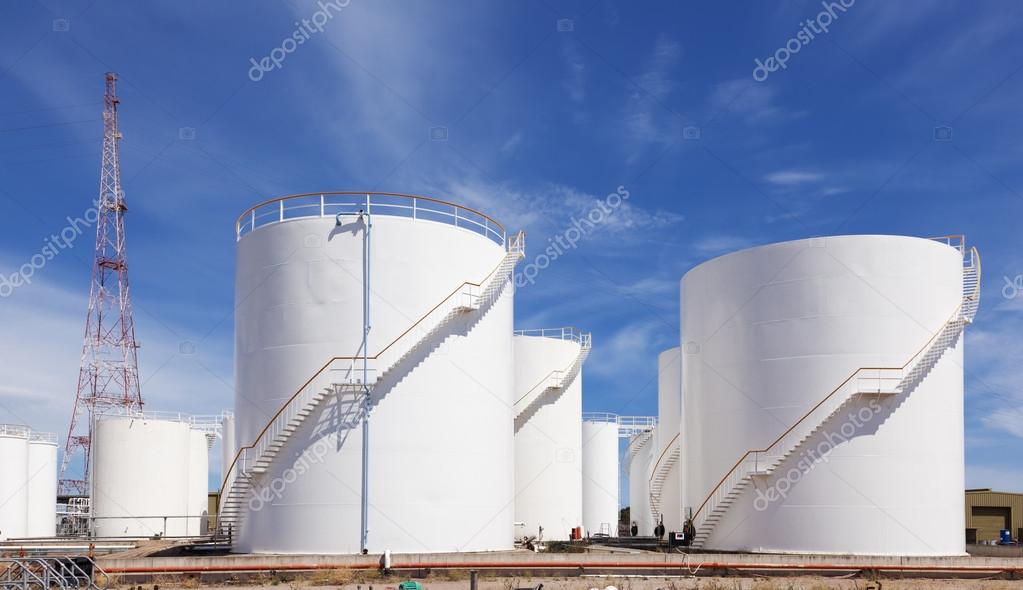 Fuel storage tank — Stock Photo © ymgerman 65819151