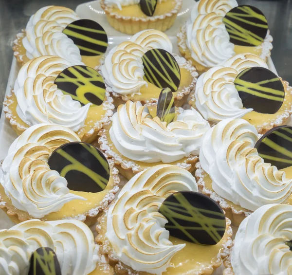 Torta de merengue de limão — Fotografia de Stock