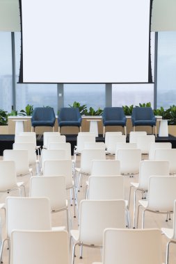 Boş seminer odası