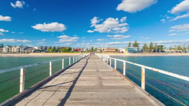 Timelapse video de un embarcadero en una playa en Australia Meridional — Vídeo de stock