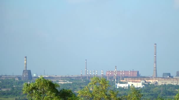 Landschap in de metallurgische fabriek — Stockvideo
