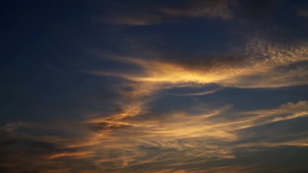 Clouds in the sky at sunset — Stock Video