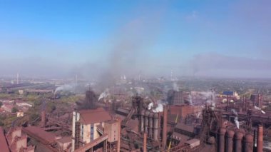 Çelik fabrikası. Hava görüntüsü. Çevre kirliliği.