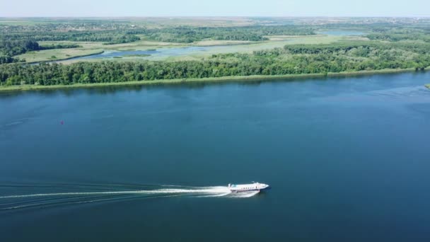 Hydrokřídlové Plavidlo Pluje Podél Řeky Dněpru Ukrajině Letecký Pohled — Stock video