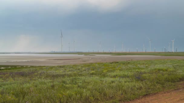 Windenergie Achtergrond Van Bewolkte Lucht — Stockvideo