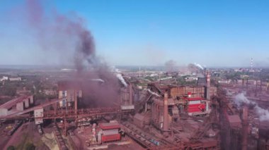 Çelik Fabrikasının Patlama Fırını 'nın Toz ve Gaz Dükkanı. Hava görünümü