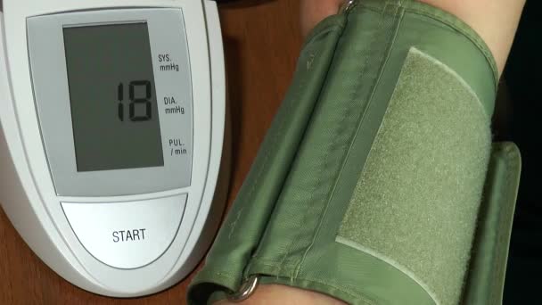 Measurement of blood pressure and heart rate — Stock Video