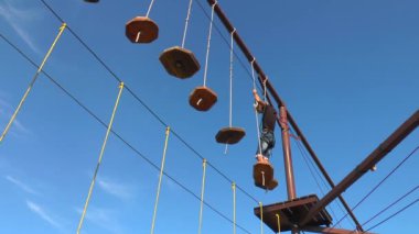 Kurullarında biri. Alt görünümü