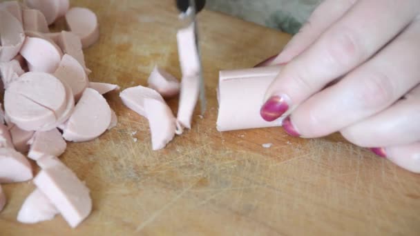 Cutting sausage closeup — Stock Video