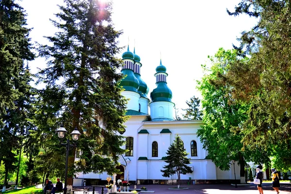A church of Holy Trinity Monastery Kitaevo in Kiev Ukraine — Stock Photo, Image