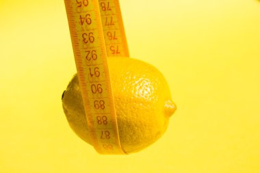 Limon sarı arka plan ve ölçü kaset, yatay