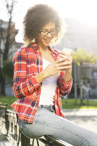 Chatten met een vriend online — Stockfoto