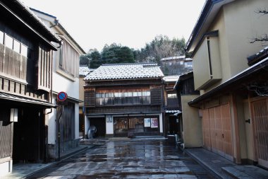 Higashi - Chaya, Kanazawa, Japonya 'nın eski geleneksel bölgesi. Japon tarzı eski ahşap evlerin mahallesi..