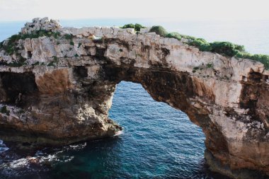 Ada manzarası, sahil, güzel sahil kıyısı, Balear Adaları, Mallorca, İspanya, Akdeniz.