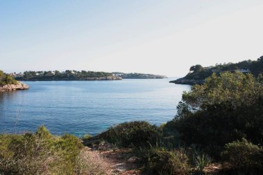 Ada manzarası, sahil, güzel sahil kıyısı, Balear Adaları, Mallorca, İspanya, Akdeniz.