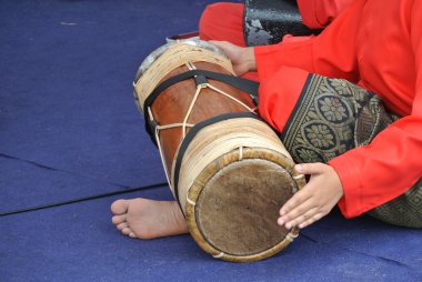 Geleneksel Malay Gendang veya geleneksel Malay davul