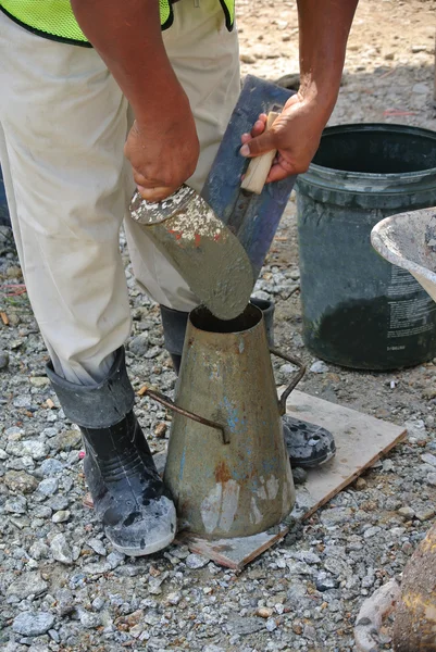 The slump test equipment. Wet concrete was compacted for the slump test. — Stock Photo, Image