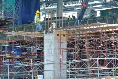 İnşaat İşçileri yüksek düzeyde çalışma