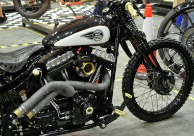 SERDANG, MALAYSIA - 29 Temmuz 2017 Helikopter tipi motosiklet motoru. Farklı beygir gücüyle çalışan v-ikizi motorun çeşitli tasarımı. 