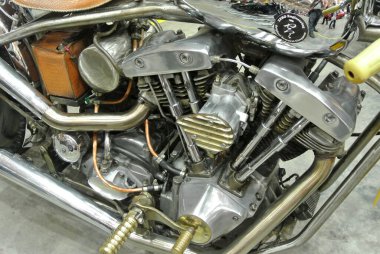 SERDANG, MALAYSIA - 29 Temmuz 2017 Helikopter tipi motosiklet motoru. Farklı beygir gücüyle çalışan v-ikizi motorun çeşitli tasarımı. 