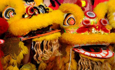 SEREMBAN, MALAYSIA - 2 Şubat 2017: Çin Yeni Yıl Festivali sırasında Seremban, Malezya 'da aslan dansı gösterisi. Geçmişten beri Çin 'in geleneksel ve kültürel dansıydı.. 