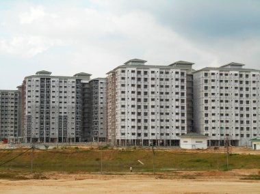 SENDAYAN, MALAYSIA - Eylül 07, 2017: İnşaat halindeki yüksek katlı apartman blokları.   