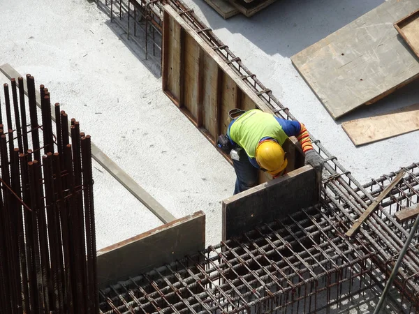 Kuala Lumpur Malaysia Juli 2017 Zimmerleute Stellen Auf Der Baustelle — Stockfoto