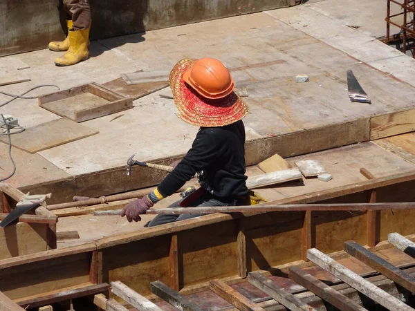 Kuala Lumpur Malaysia Juli 2017 Zimmerleute Stellen Auf Der Baustelle — Stockfoto