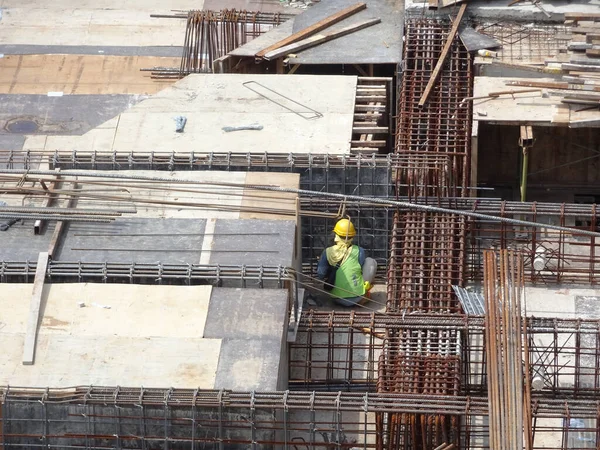 Seremban Malaysia Lipiec 2017 Robotnicy Budowlani Wytwarzający Drewno Pracują Głównie — Zdjęcie stockowe