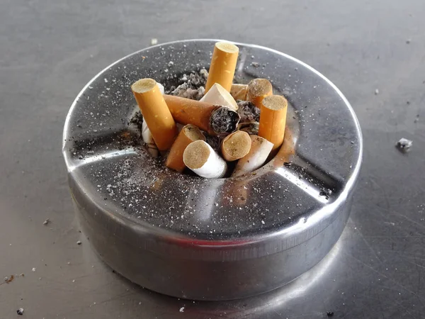 Used Cigarette Butt Dirty Stainless Steel Ashtray — Fotografia de Stock