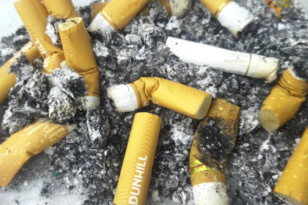 Selangor Malaysia May 2017 Used Cigarette Butt Dirty Ashtray — Foto Stock