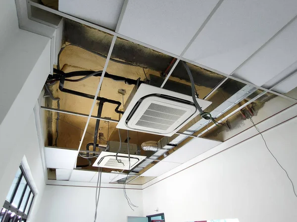 Selangor Malaysia March 2021 Installation Ceiling Cassette Air Condition Mounted — Stock Photo, Image