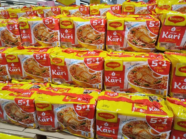 Kuala Lumpur Malasia Marzo 2020 Seleccionado Enfocado Varias Marcas Fideos —  Fotos de Stock