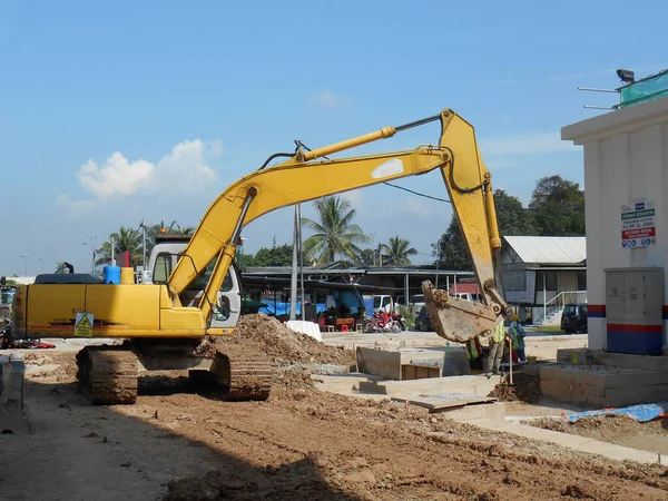 Malacca Malaysia Şubat 2017 Kazı Makinesi Inşaat Sırasında Kazılmış Toprak — Stok fotoğraf