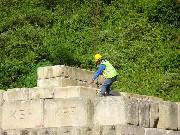 Penang Malaysia July 2020 Trabalhadores Construção Que Empilham Bloco Teste — Fotografia de Stock