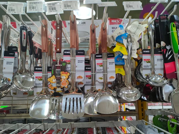 Penang Malaysia March 2021 Spoons Ladles Other Cooking Utensils Hung — Stock Photo, Image