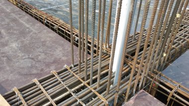 SELANGOR, MALAYSIA -Aralık 02, 2016: İnşaat alanında temel yapı bileşeni olarak kullanılan kaynak kablosu, veya BRC Kumaşı. 